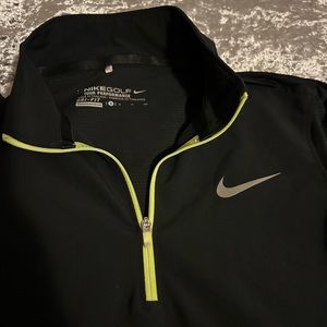 Super cute black Nike golf shirt!